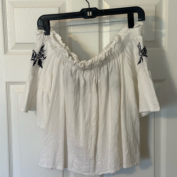 Off the shoulder embroider blouse from Altar'd state size L - Picture 3 of 7